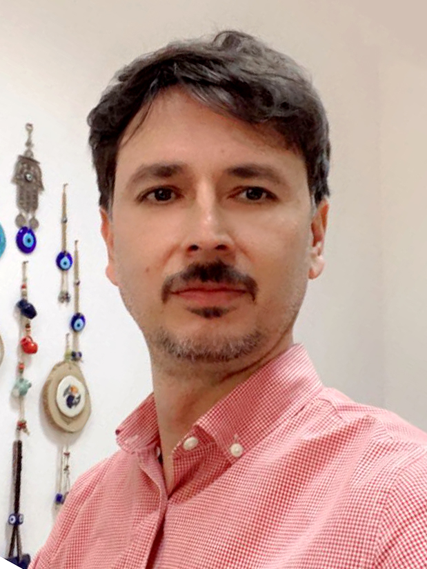 B&Uuml;NYAMİN DEMİR