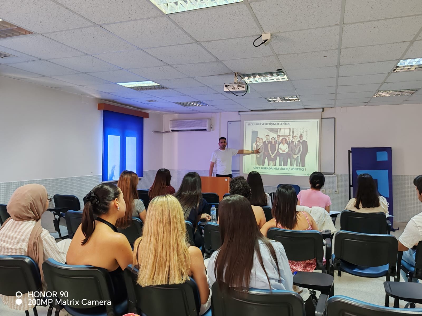 Sağlık Bilimleri Fakültesi’nde Cv Hazırlama ve Mülakat Teknikleri Eğitimi Gerçekleştirildi detayı için tıklayınız